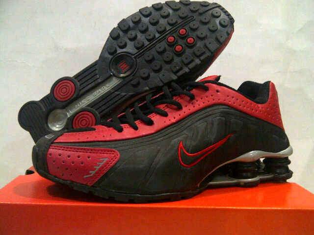 Nike shox R4 black red size 40-46 (Rp.250.000)